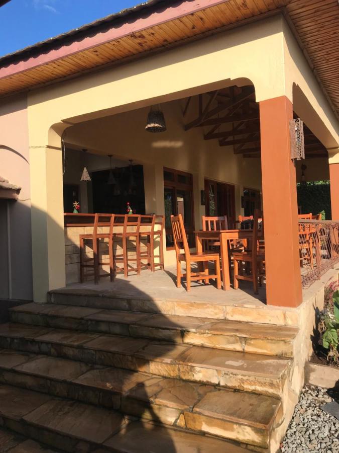 Ahadi Lodge アルーシャ エクステリア 写真
